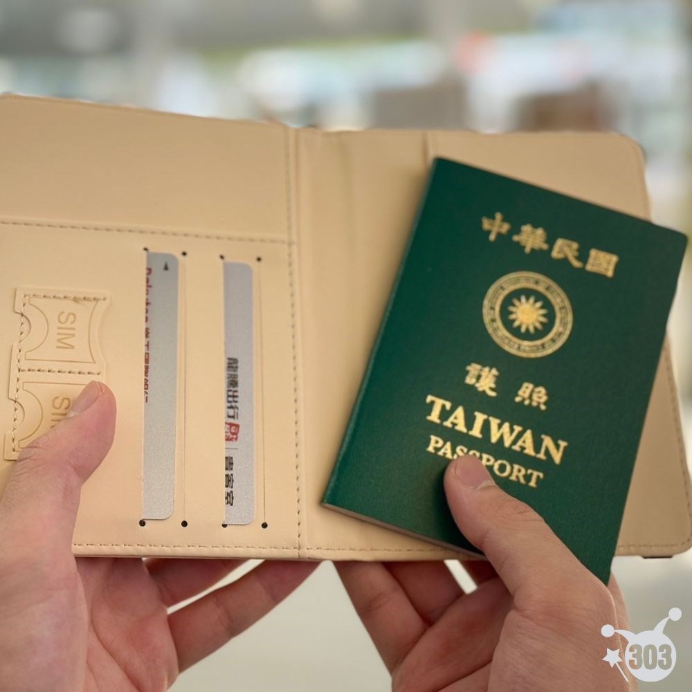 KITTY 史努比 防盜護照夾 筆記本夾 醫療夾 收納套 證件夾