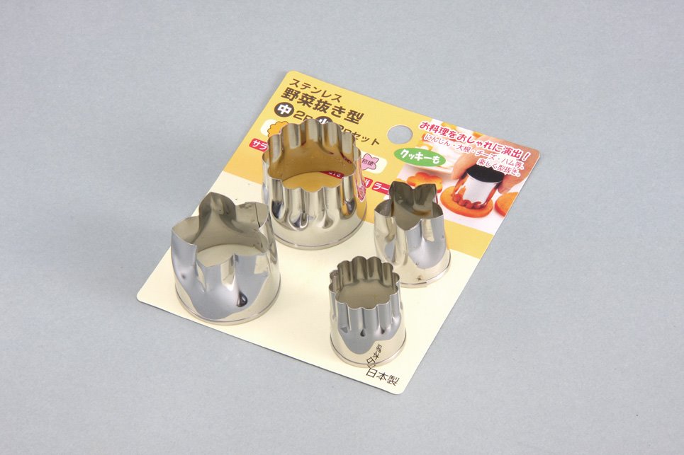 日本製 野菜拔型 中2P,小2P(菊,桔梗)  4511636101642