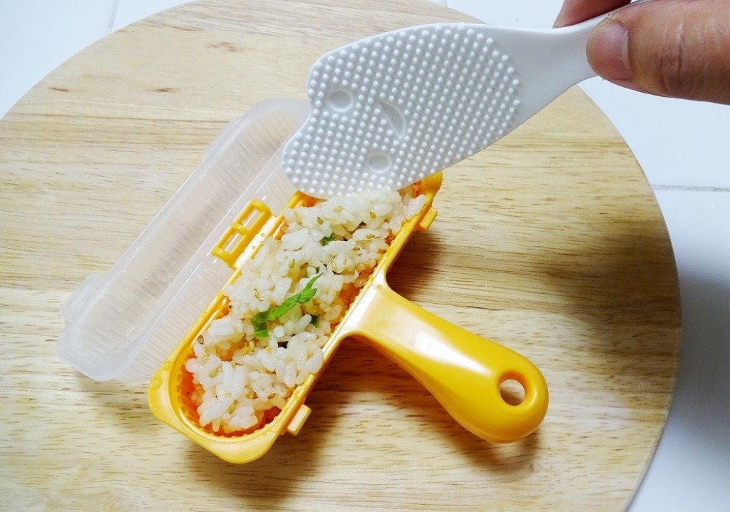 日本製  小久保 KOKUBO  KK-286 飯團日手搖飯團-柱型 4956810802784